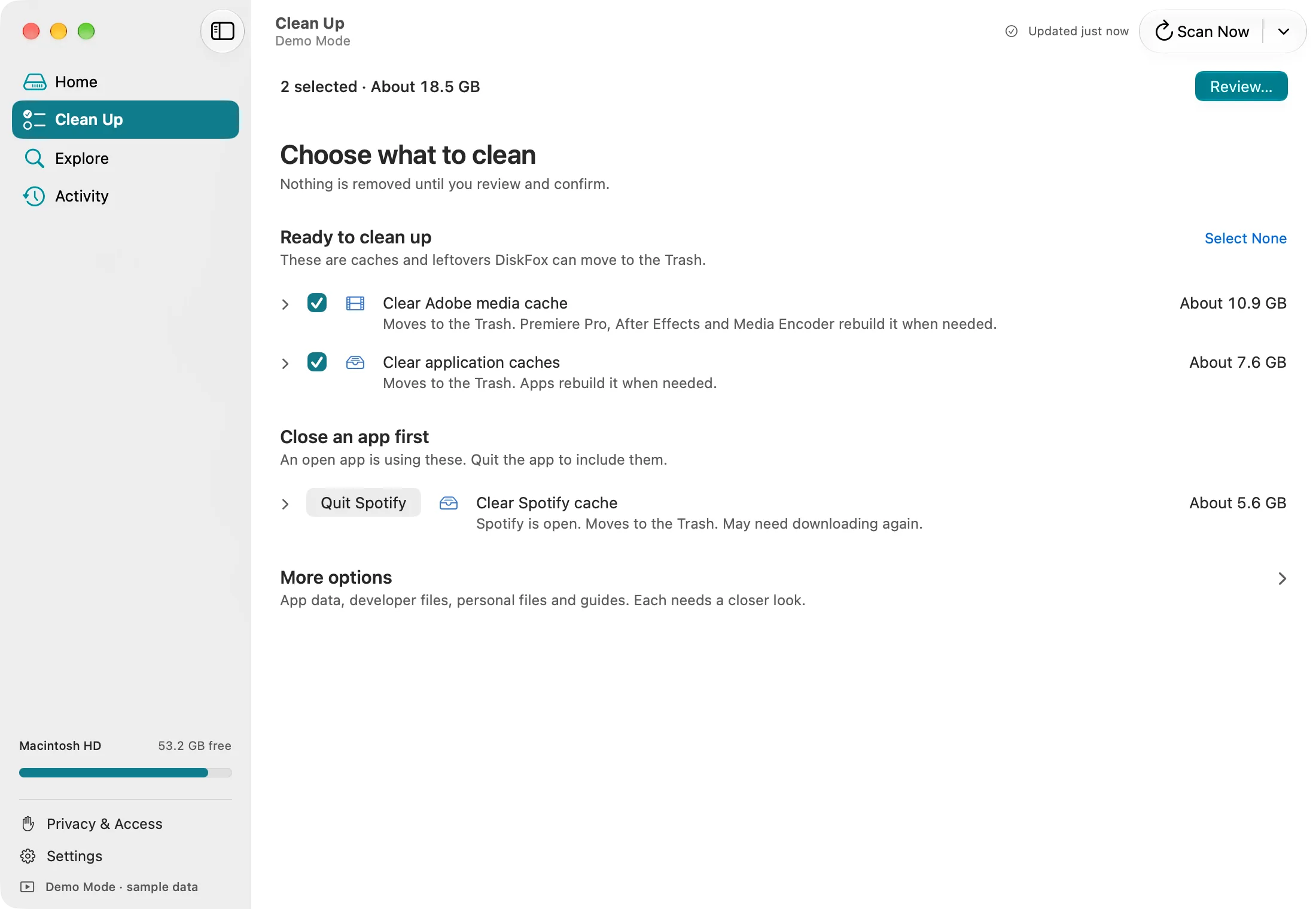 DiskFox Clean Up in Demo Mode: two caches selected for review, about 18.5 GB, and an app to close first